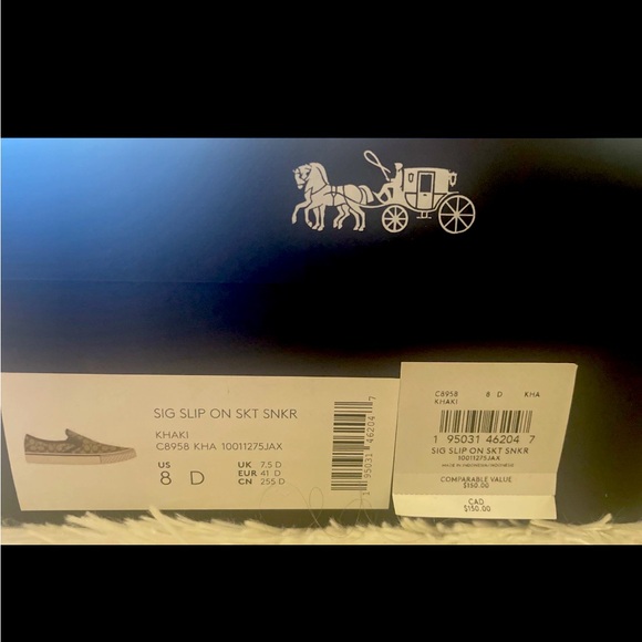 Coach - Picture 3 of 4